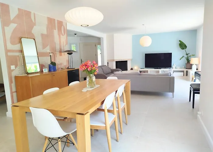 Villa Family House 190 M2 - 3 Bedrooms, 2 Bathrooms *